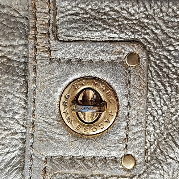 Marc Jacob's Crossbody Bag Gold Metallic Gold Hardware - Picture 3 of 13